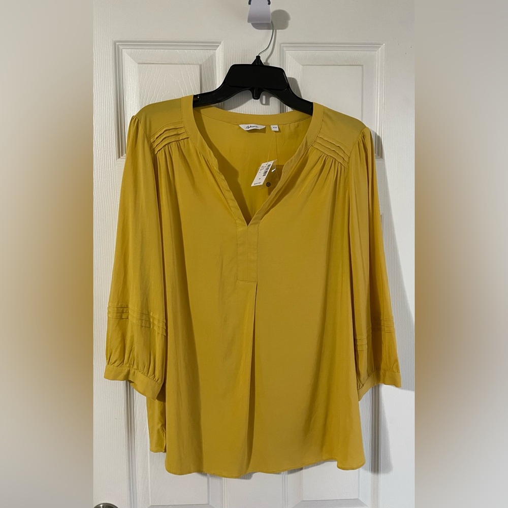 🌸NEW Reitmans 3/4 Sleeve Yellow Blouse